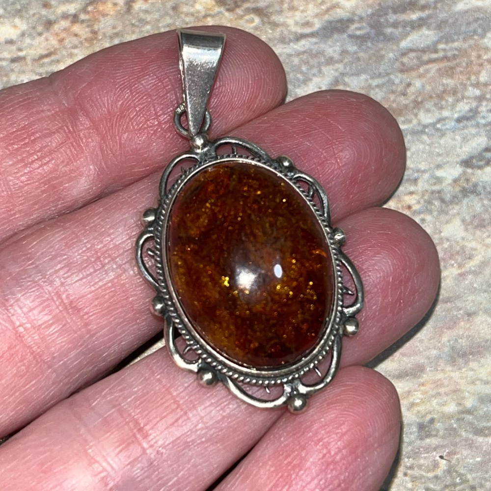 Vintage Sterling Silver Amber? Pendant - Picture 13 of 13